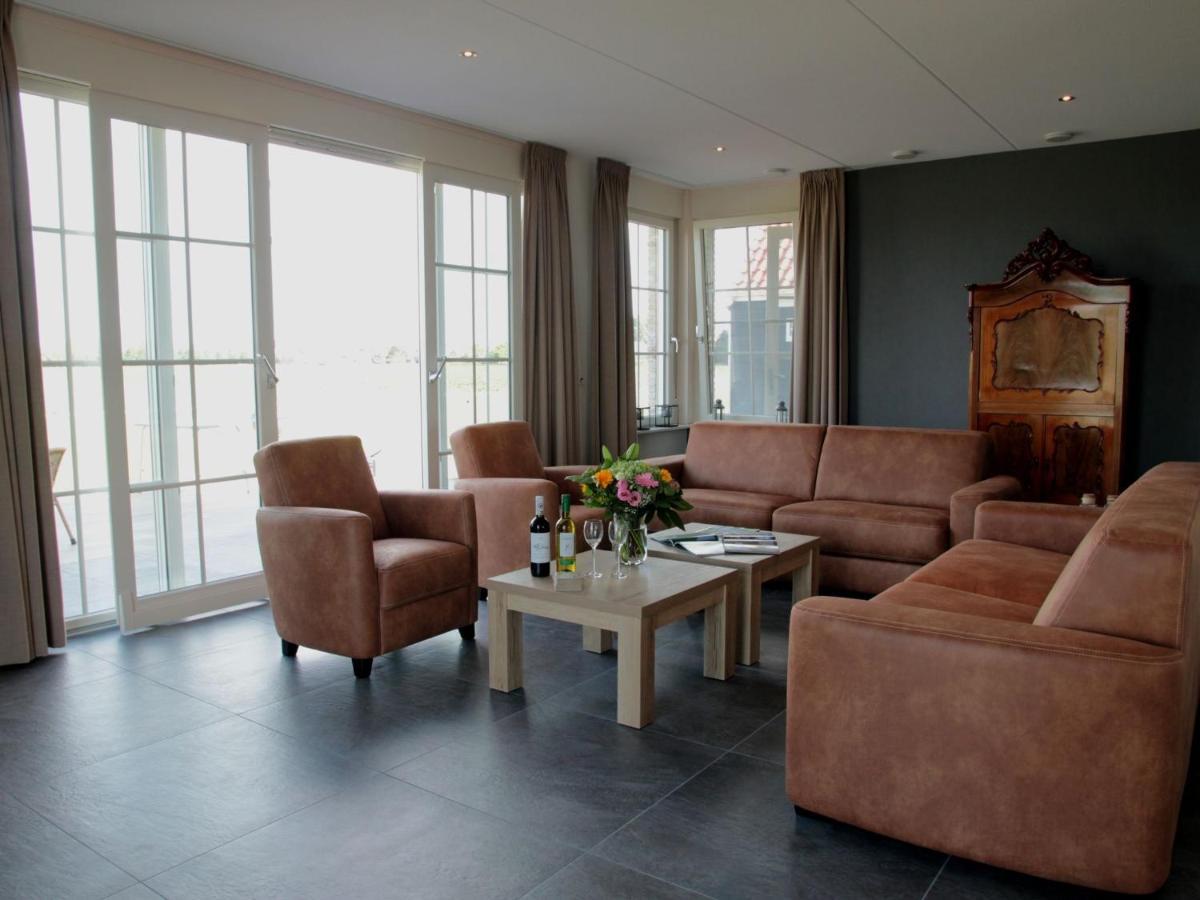 Beautiful And Spacious Villa With A Panoramic View Near The Beach Of Cadzand Buitenkant foto