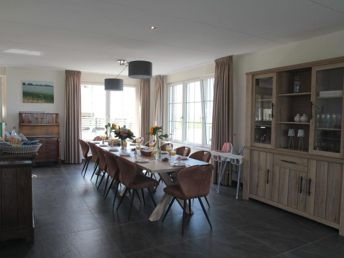 Beautiful And Spacious Villa With A Panoramic View Near The Beach Of Cadzand Buitenkant foto